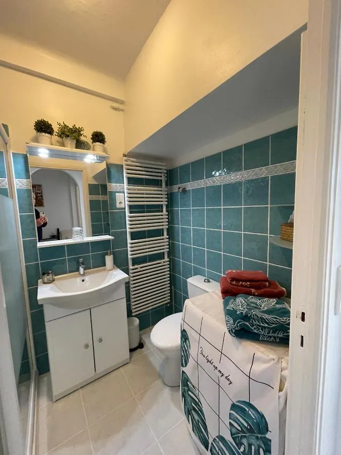 Appartement Charmant 2 Pièces Vue sur Mer et MONTE-CARLO à ROQUEBRUNE CAP MARTIN